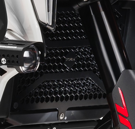 GRILLE DE RADIATEUR NOIRE TRK 702