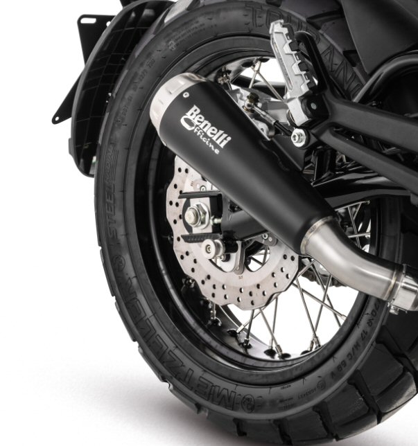 leoncino 500 exhaust