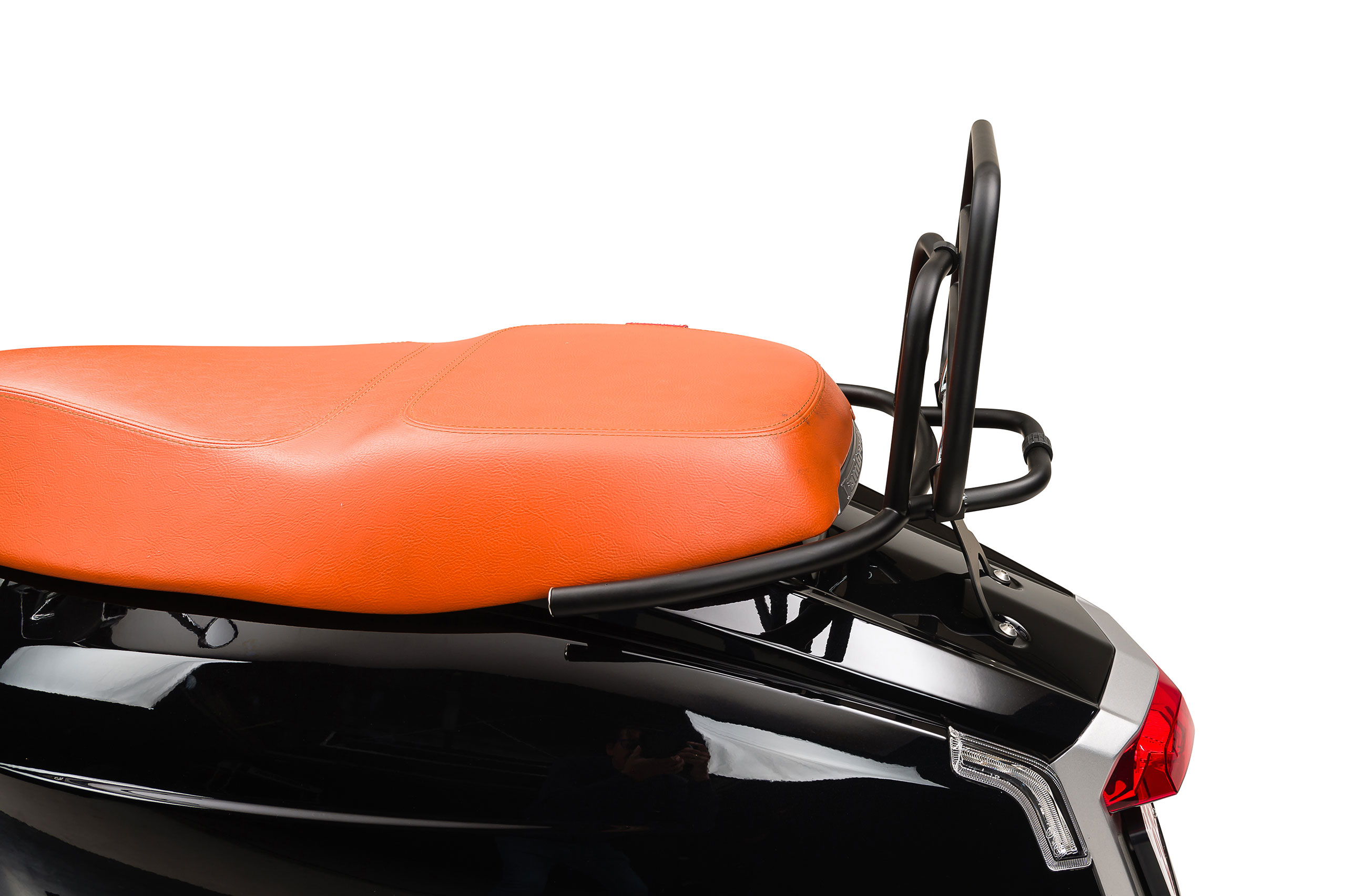 REAR CARRIER-FOLD-BLACK,G-MODEL